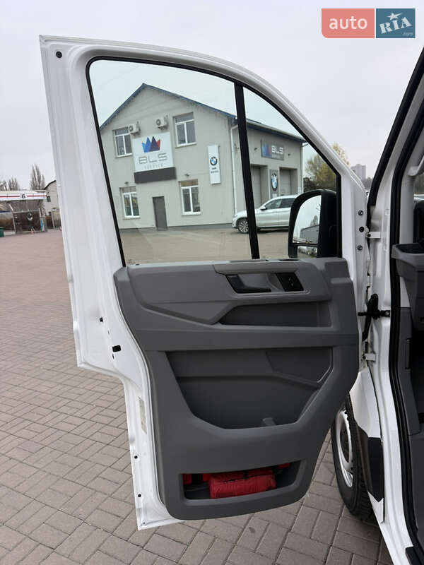 Грузовой фургон Volkswagen Crafter 2021 в Киеве фото 50 Грузовой фургон Volkswagen Crafter 2021 в Киеве