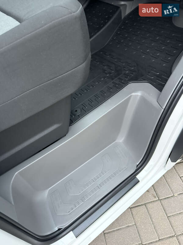 Грузовой фургон Volkswagen Crafter 2021 в Киеве фото 95 Грузовой фургон Volkswagen Crafter 2021 в Киеве