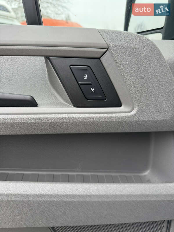 Грузовой фургон Volkswagen Crafter 2019 в Киеве фото 18 Грузовой фургон Volkswagen Crafter 2019 в Киеве