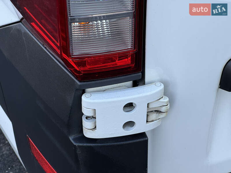Вантажний фургон Volkswagen Crafter 2018 в Вінниці