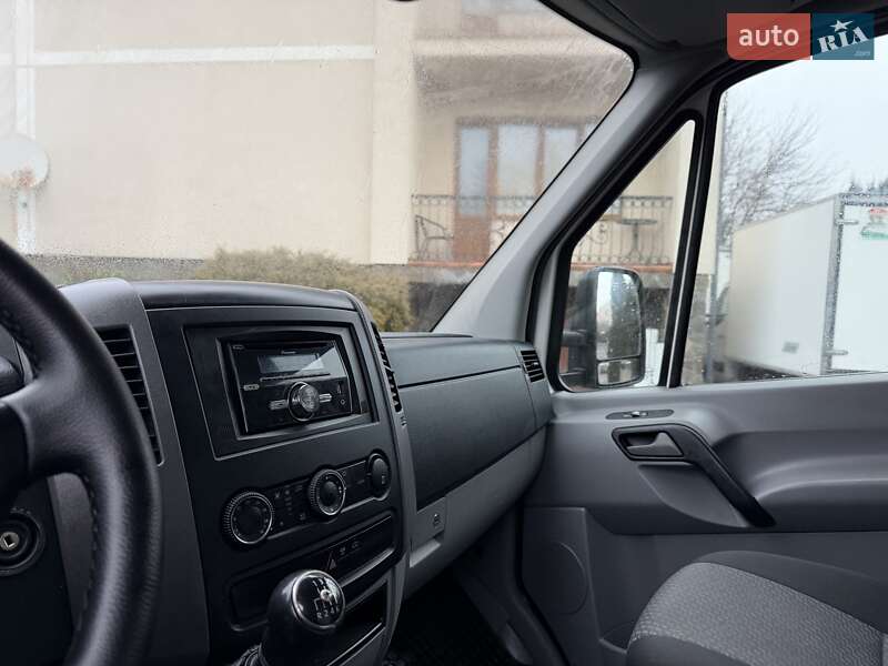 Грузовой фургон Volkswagen Crafter 2014 в Луцке