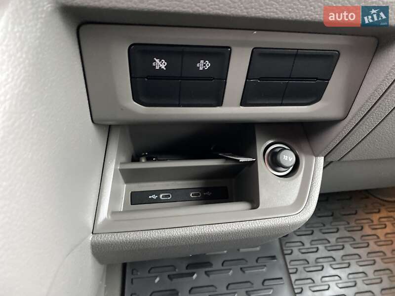 Вантажний фургон Volkswagen Crafter 2022 в Мукачевому