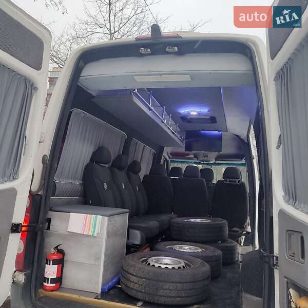 Мікроавтобус Volkswagen Crafter 2009 в Києві