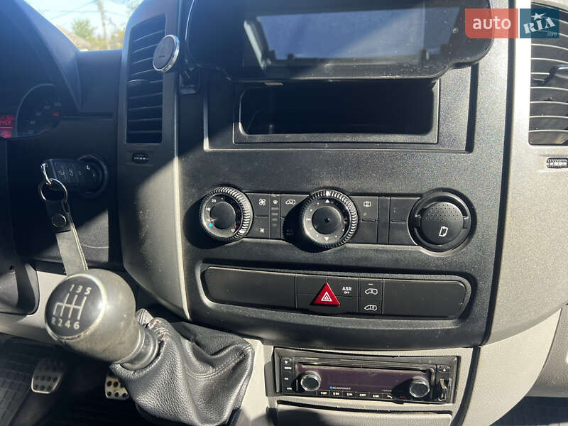 Вантажний фургон Volkswagen Crafter 2013 в Чернівцях фото 13 Вантажний фургон Volkswagen Crafter 2013 в Чернівцях