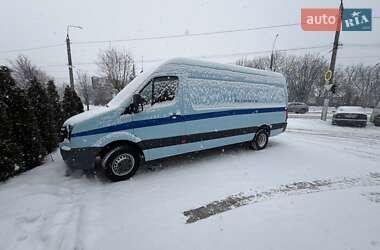 Грузовой фургон Volkswagen Crafter 2014 в Черновцах