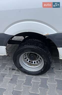 Вантажний фургон Volkswagen Crafter 2010 в Іршаві