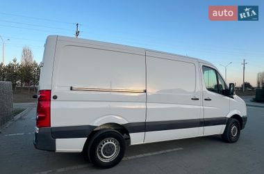 Грузовой фургон Volkswagen Crafter 2015 в Вараше