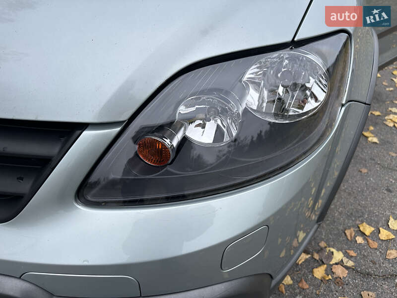 Хэтчбек Volkswagen Cross Golf Plus 2008 в Кременчуге