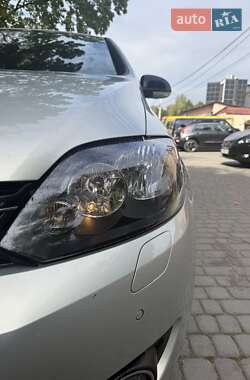 Хетчбек Volkswagen Cross Golf Plus 2011 в Пустомитах