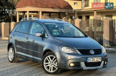 Хэтчбек Volkswagen Cross Golf Plus 2008 в Староконстантинове