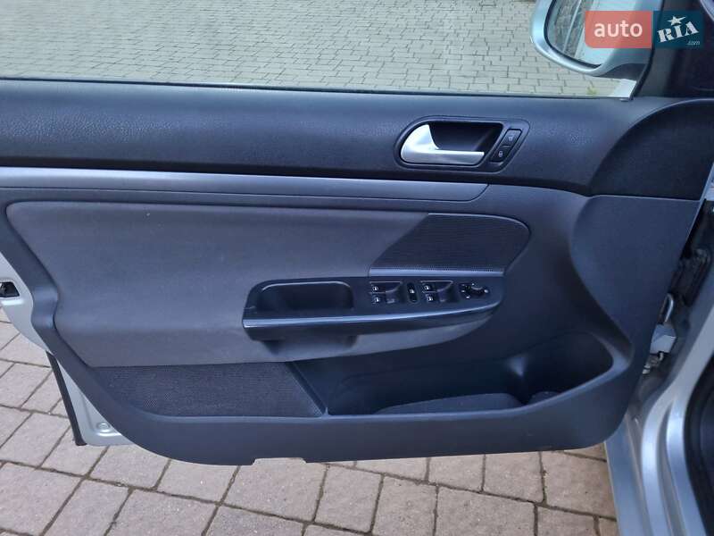 Хэтчбек Volkswagen Cross Golf 2008 в Ужгороде