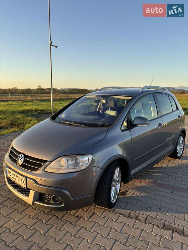 Хэтчбек Volkswagen Cross Golf 2008 в Тячеве