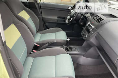 Хэтчбек Volkswagen Cross Polo 2005 в Дрогобыче