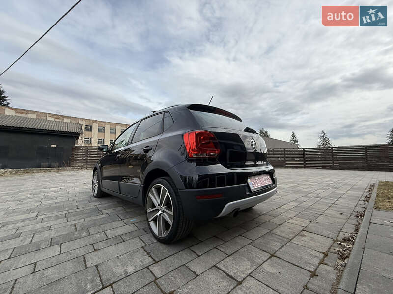 Хэтчбек Volkswagen Cross Polo 2012 в Тячеве