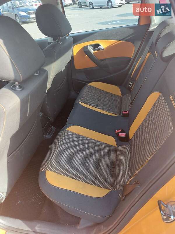 Хетчбек Volkswagen Cross Polo 2011 в Києві