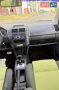 Хэтчбек Volkswagen Cross Polo 2007 в 