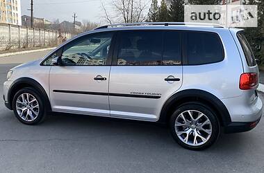 Минивэн Volkswagen Cross Touran 2015 в 