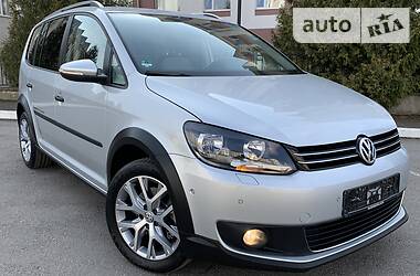 Минивэн Volkswagen Cross Touran 2015 в 