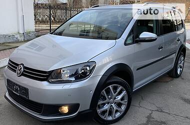 Минивэн Volkswagen Cross Touran 2015 в 