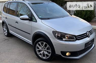 Минивэн Volkswagen Cross Touran 2015 в 
