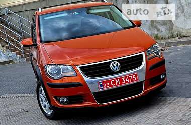 Минивэн Volkswagen Cross Touran 2008 в Львове