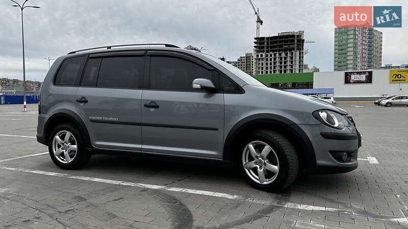 Минивэн Volkswagen Cross Touran 2009 в Одессе фото 5 Минивэн Volkswagen Cross Touran 2009 в Одессе