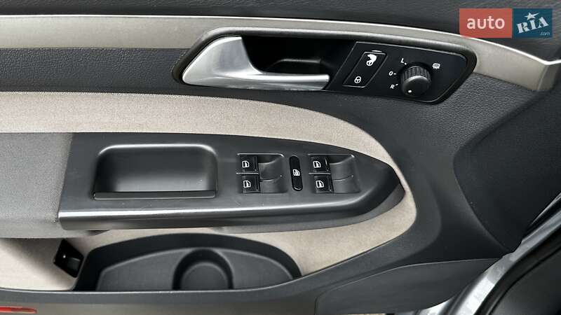 Минивэн Volkswagen Cross Touran 2009 в Одессе фото 46 Минивэн Volkswagen Cross Touran 2009 в Одессе