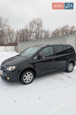 Мінівен Volkswagen Cross Touran 2008 в Києві