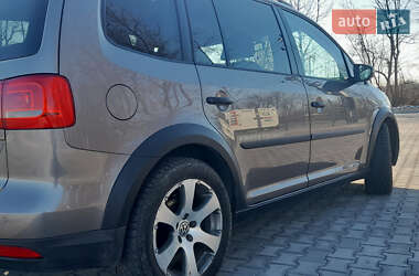 Мінівен Volkswagen Cross Touran 2011 в Хотині