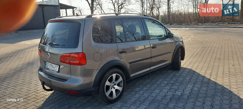 Мінівен Volkswagen Cross Touran 2011 в Хотині