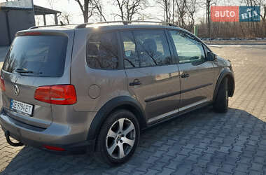 Мінівен Volkswagen Cross Touran 2011 в Хотині