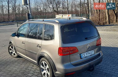 Мінівен Volkswagen Cross Touran 2011 в Хотині