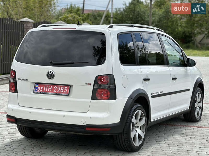 Минивэн Volkswagen Cross Touran 2010 в Староконстантинове