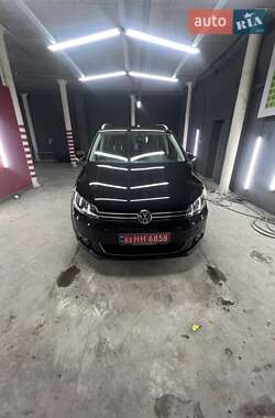 Минивэн Volkswagen Cross Touran 2010 в Луцке