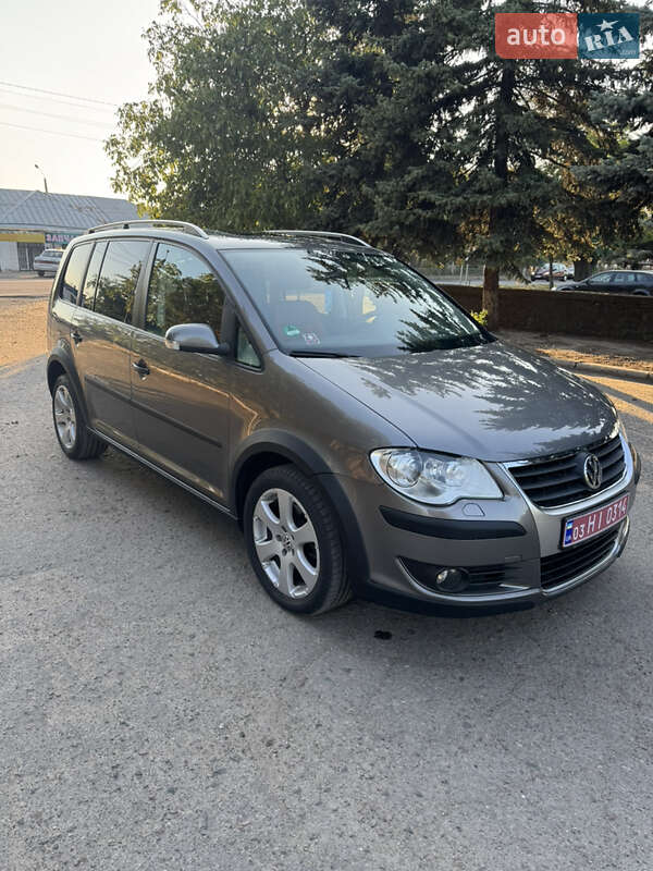 Volkswagen Cross Touran 2009