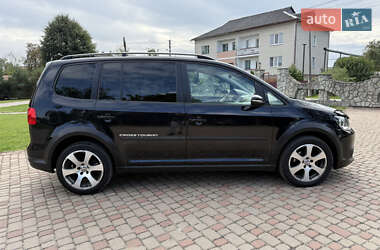 Мінівен Volkswagen Cross Touran 2010 в Калуші