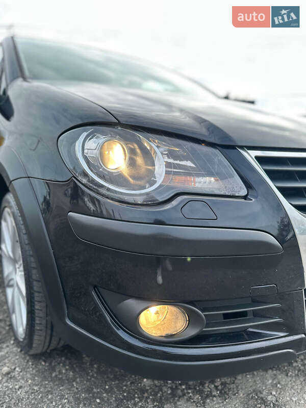 Мінівен Volkswagen Cross Touran 2009 в Білогородці