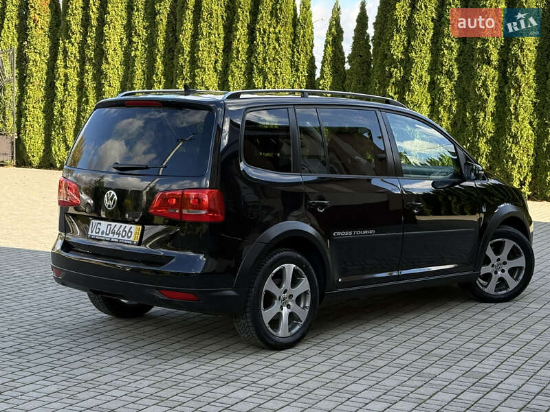 Мінівен Volkswagen Cross Touran 2011 в Самборі