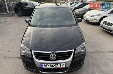 Мінівен Volkswagen Cross Touran 2007 в  фото 10 Мінівен Volkswagen Cross Touran 2007 в