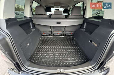 Мінівен Volkswagen Cross Touran 2007 в  фото 34 Мінівен Volkswagen Cross Touran 2007 в