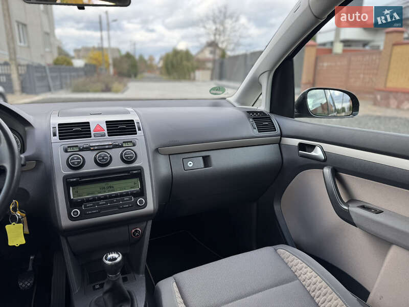Минивэн Volkswagen Cross Touran 2009 в Ковеле фото 18 Минивэн Volkswagen Cross Touran 2009 в Ковеле