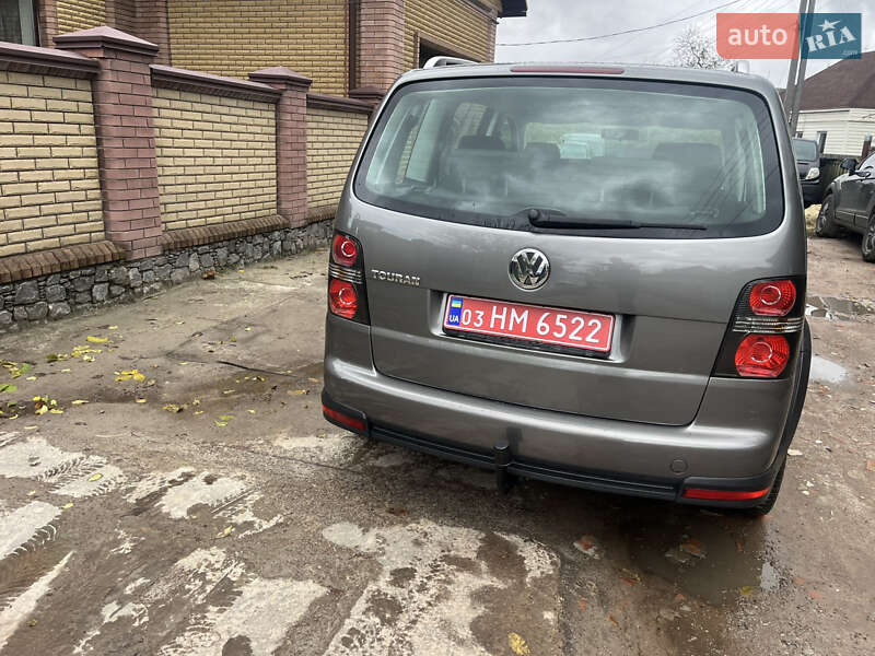 Минивэн Volkswagen Cross Touran 2008 в Ахтырке фото 8 Минивэн Volkswagen Cross Touran 2008 в Ахтырке