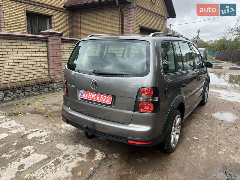 Минивэн Volkswagen Cross Touran 2008 в Ахтырке фото 10 Минивэн Volkswagen Cross Touran 2008 в Ахтырке