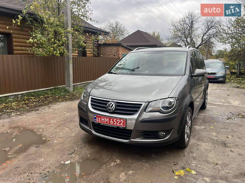 Минивэн Volkswagen Cross Touran 2008 в Ахтырке фото 21 Минивэн Volkswagen Cross Touran 2008 в Ахтырке