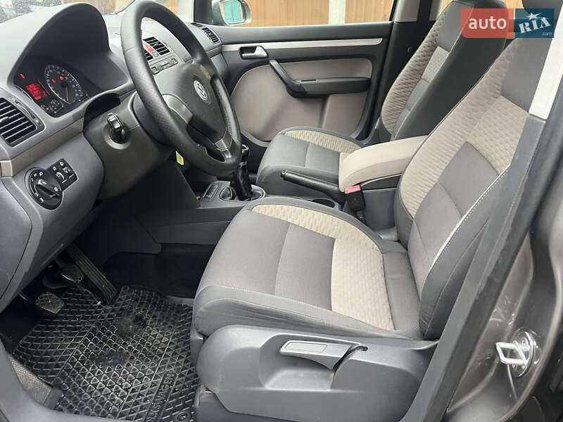 Минивэн Volkswagen Cross Touran 2008 в Ахтырке фото 42 Минивэн Volkswagen Cross Touran 2008 в Ахтырке