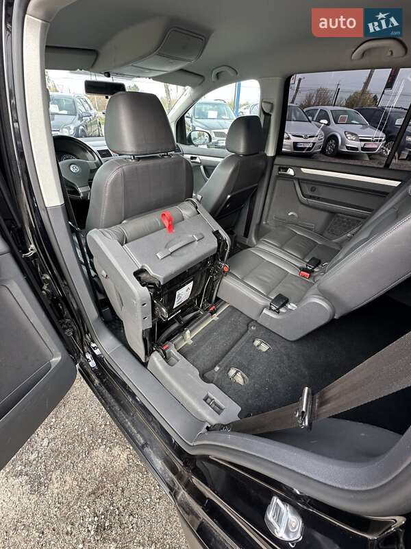 Минивэн Volkswagen Cross Touran 2009 в Белогородке фото 28 Минивэн Volkswagen Cross Touran 2009 в Белогородке