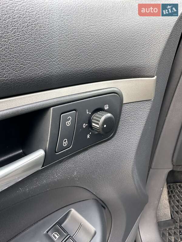 Минивэн Volkswagen Cross Touran 2009 в Белогородке фото 29 Минивэн Volkswagen Cross Touran 2009 в Белогородке