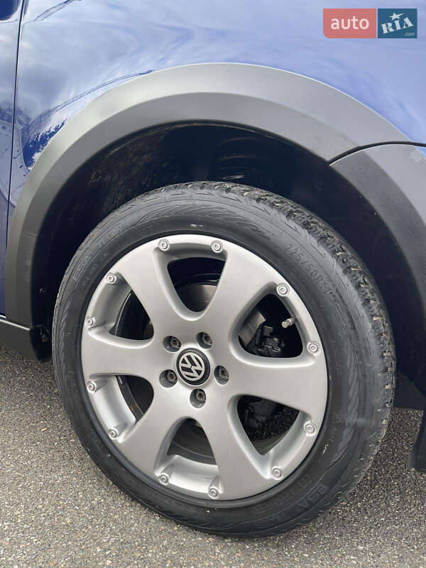 Минивэн Volkswagen Cross Touran 2008 в Киеве