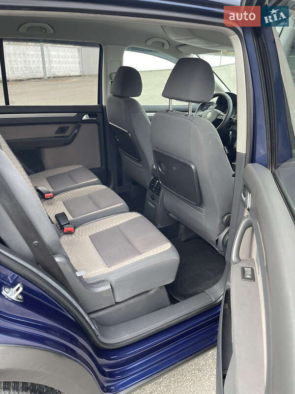 Минивэн Volkswagen Cross Touran 2008 в Киеве