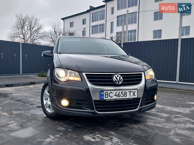 Минивэн Volkswagen Cross Touran 2008 в Самборе